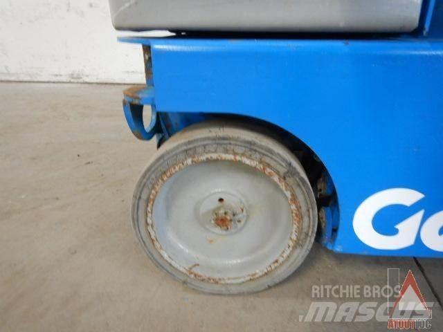 Genie GR-15 Articulated boom lifts