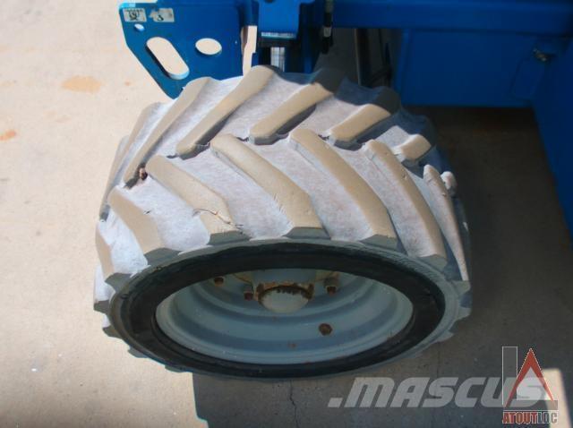 Genie GS-2669DC Articulated boom lifts