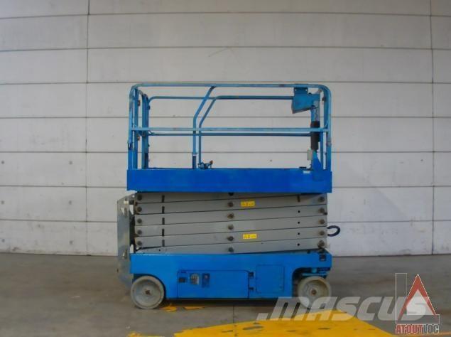 Genie GS-4047 Articulated boom lifts