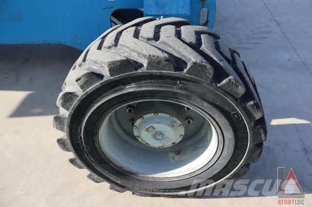 Genie S-105 Articulated boom lifts