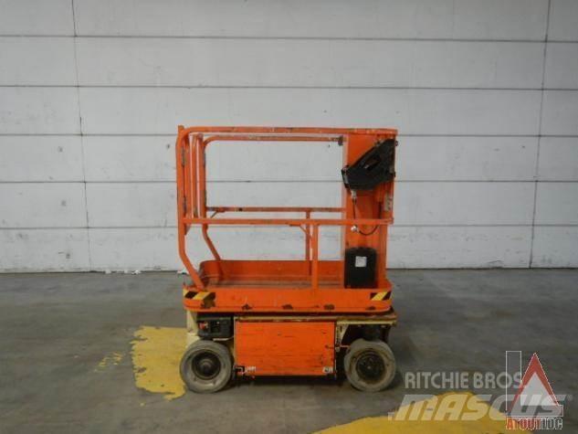 JLG 1230ES Articulated boom lifts