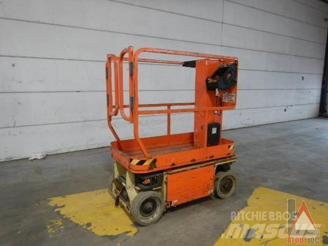 JLG 1230ES Articulated boom lifts