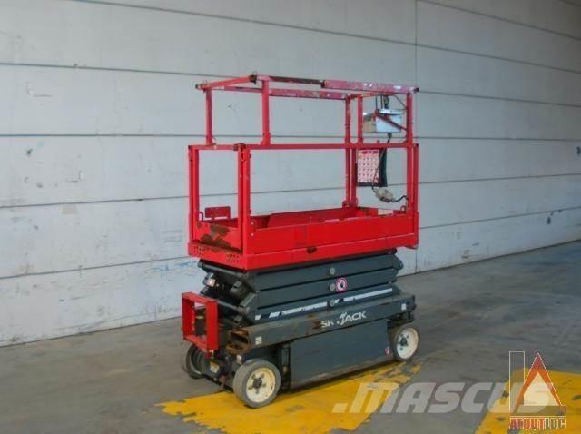 SkyJack SJ3219 Articulated boom lifts