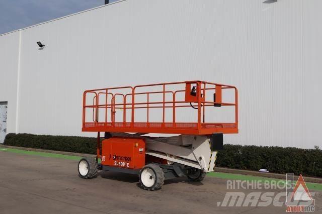 Snorkel SL30RTE Articulated boom lifts