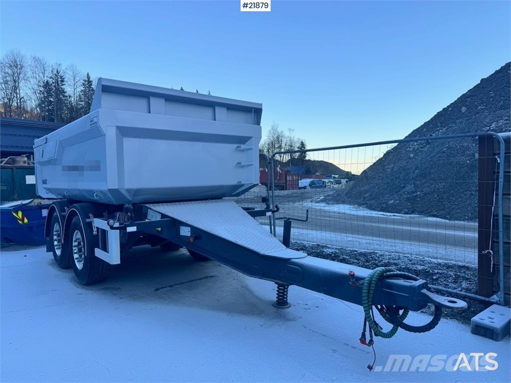 Maur Boggi trailer! Other trailers