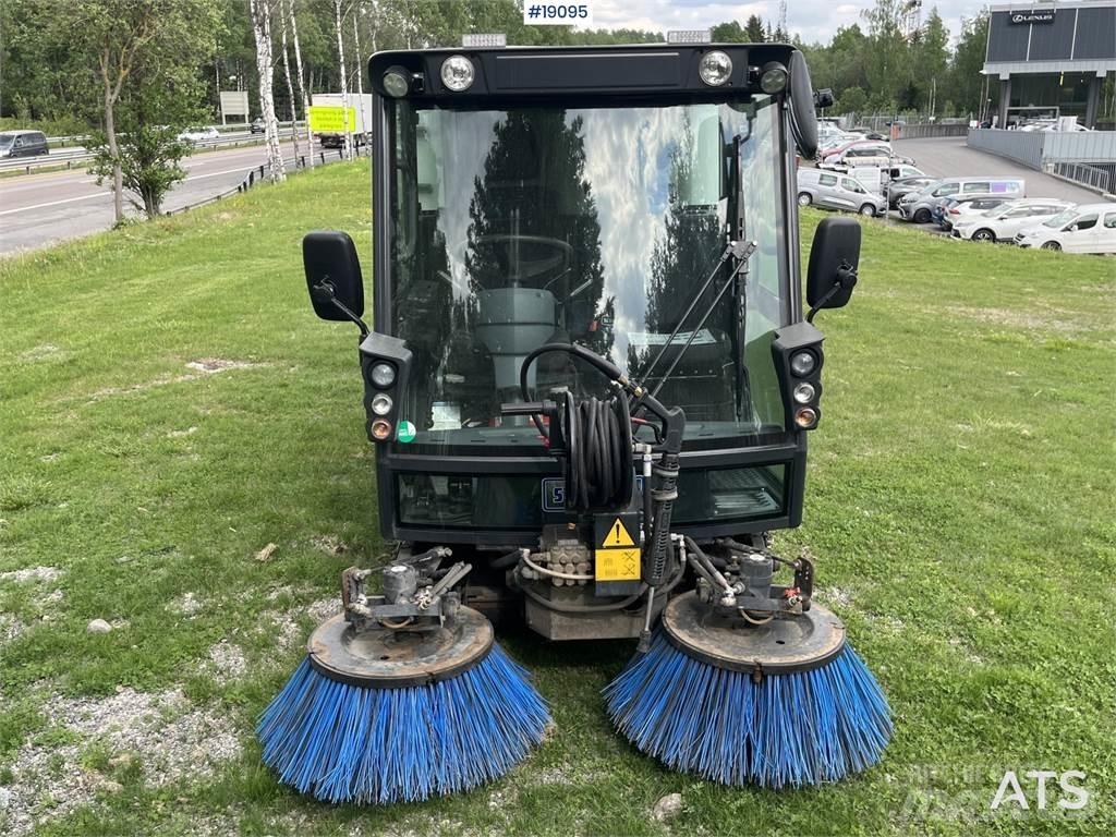 Schmidt Swingo 200+ Sweeper trucks