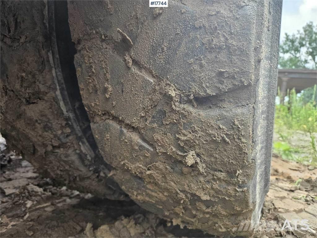 CAT M316D Wheeled excavators