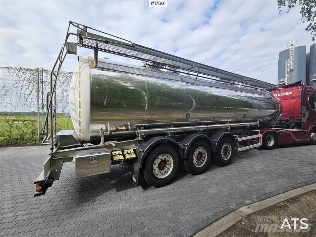 Magyar 6 Ms 2B6 07 Tanker semi-trailers