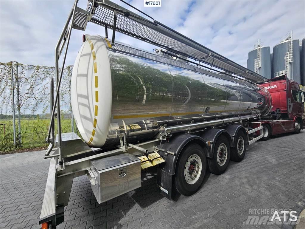 Magyar 6 Ms 2B6 07 Tanker semi-trailers