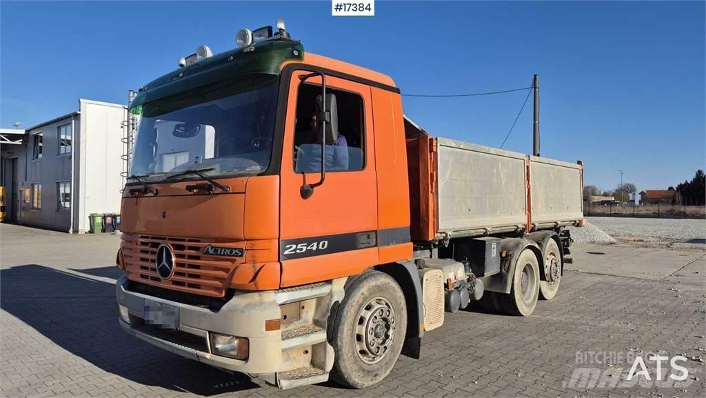 Mercedes-Benz Actros Tipper trucks