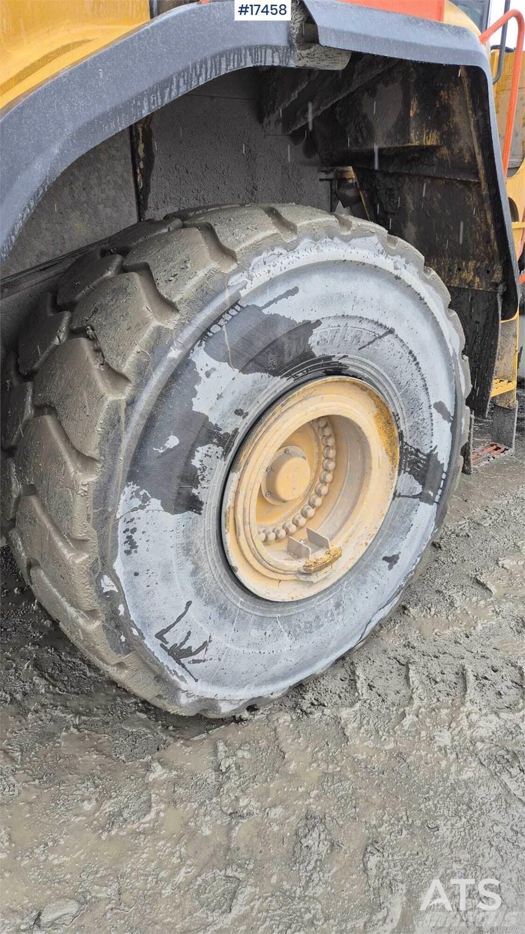 Volvo L220H Wheel loaders