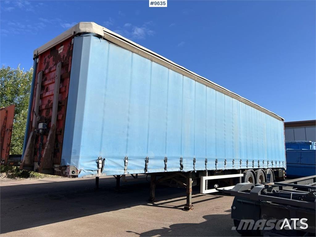 Fruehauf SS136/P3S Curtain sider semi-trailers