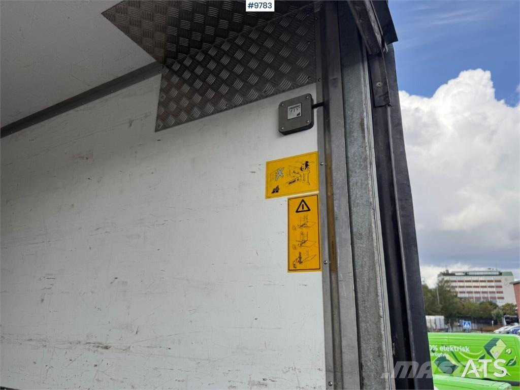 Scania P280B4X2NB Box trucks