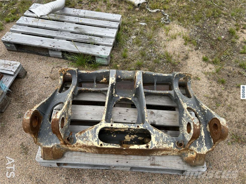 Volvo bracket Other components