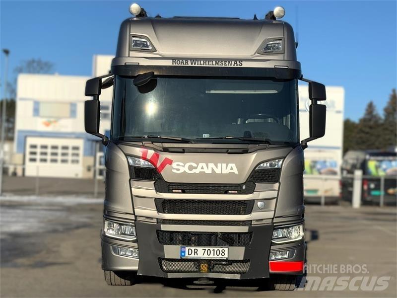 Scania R500 Truck mounted cranes
