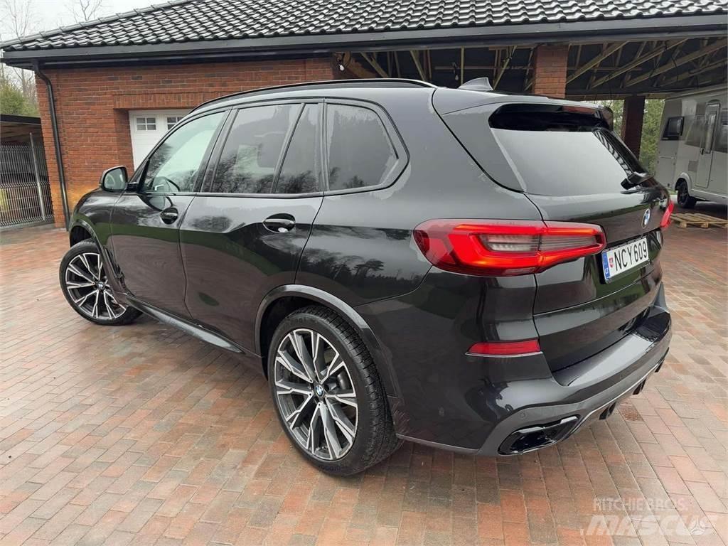 BMW  Cars