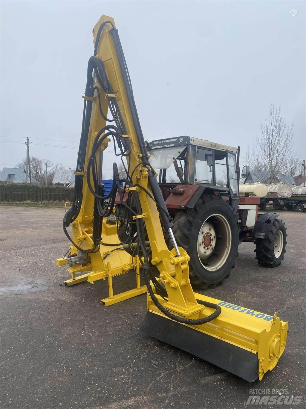 Bomford 800 Mower-conditioners