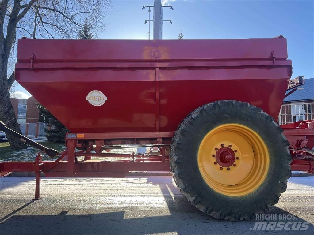 Bredal B80 Farm machinery