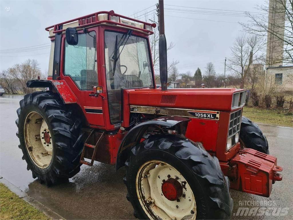 Case IH 1056 XL Tractors