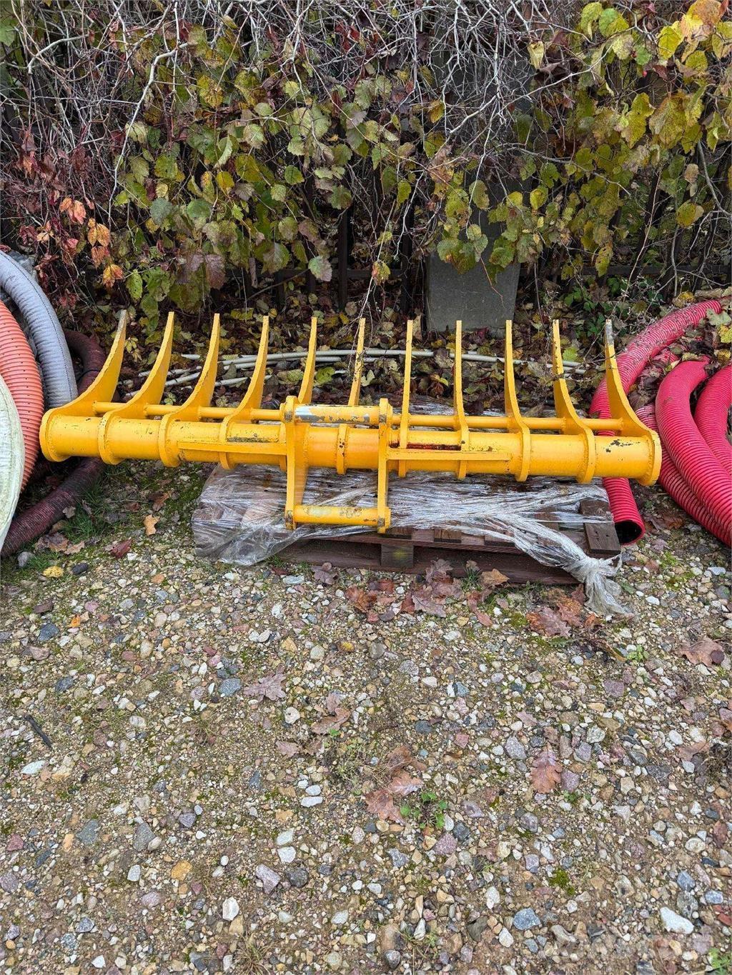 JCB JS145LR Crawler excavators