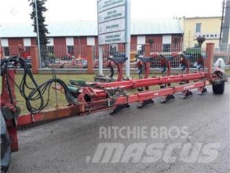 Kverneland PB 100 Ploughs