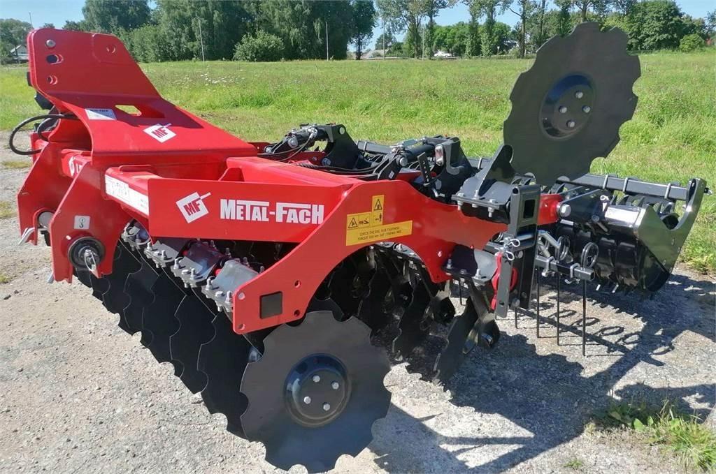 Metal-Fach U 740 Cultivators