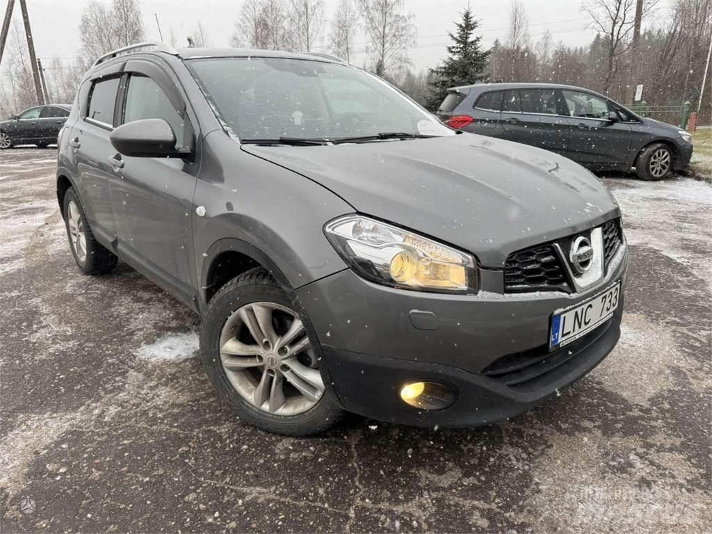 Nissan  Cars