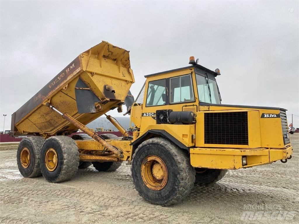 Volvo A25C , Nr.2 Articulated Haulers