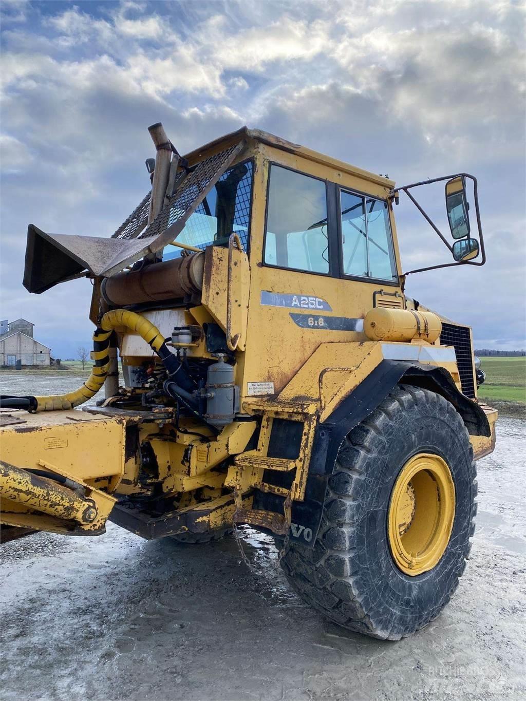 Volvo A25C , Nr.4 Articulated Haulers