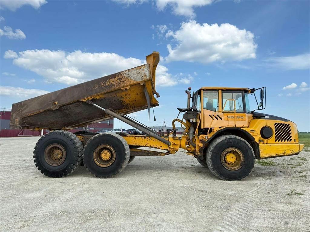 Volvo A25D Articulated Haulers