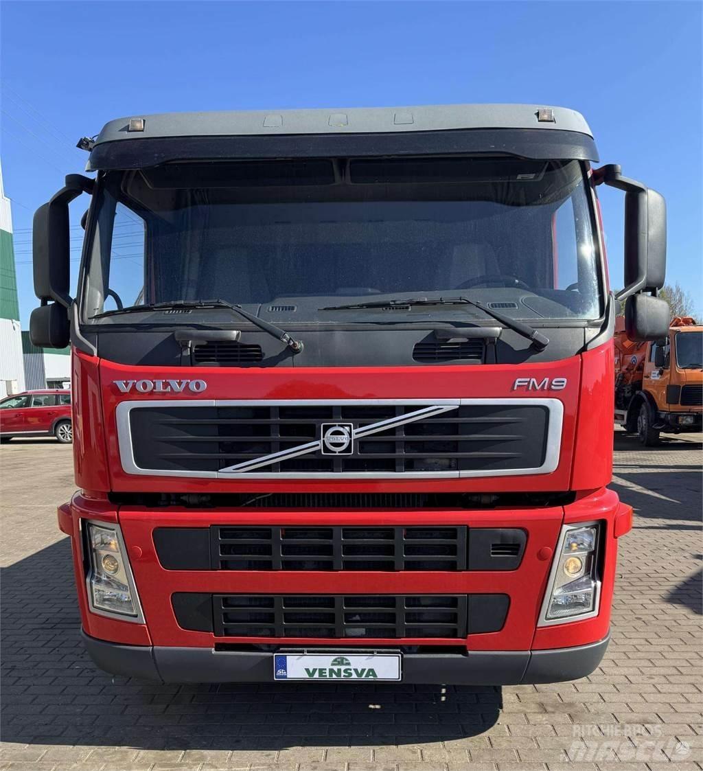 Volvo FM 9 Flatbed / Dropside trucks