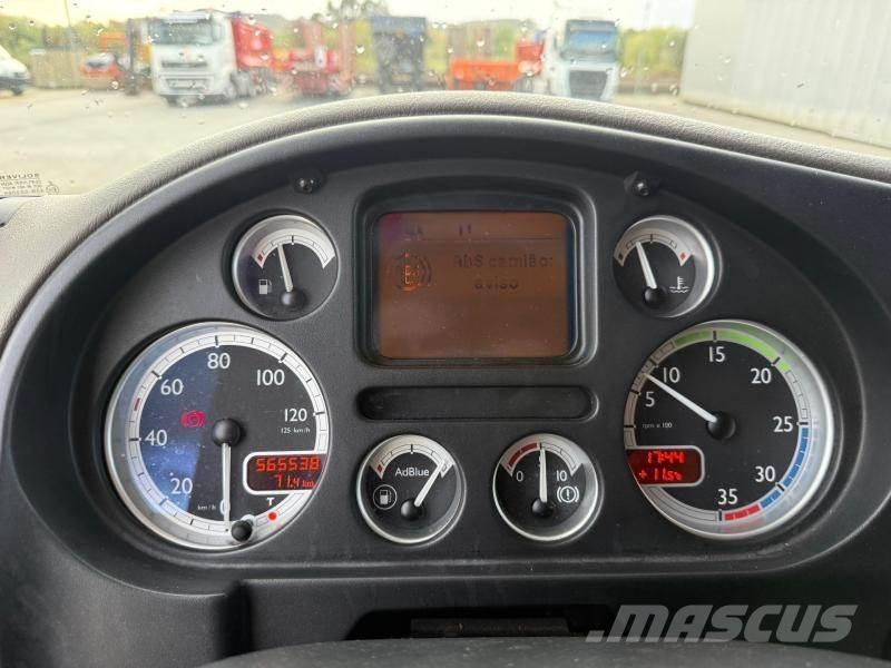 DAF LF45 220 Curtain sider trucks