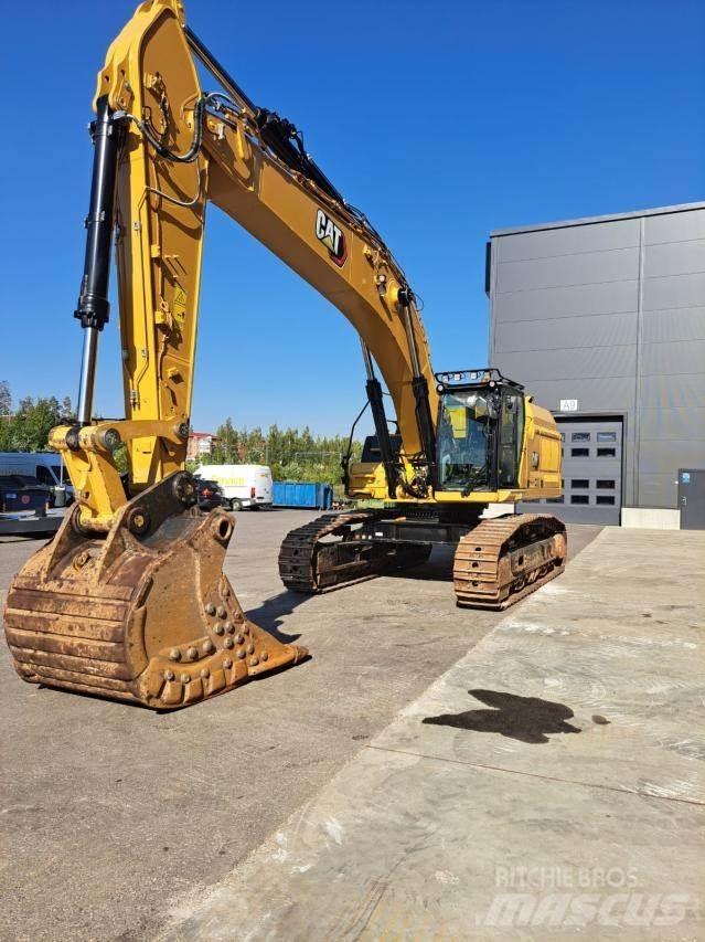 CAT 352 Crawler excavators