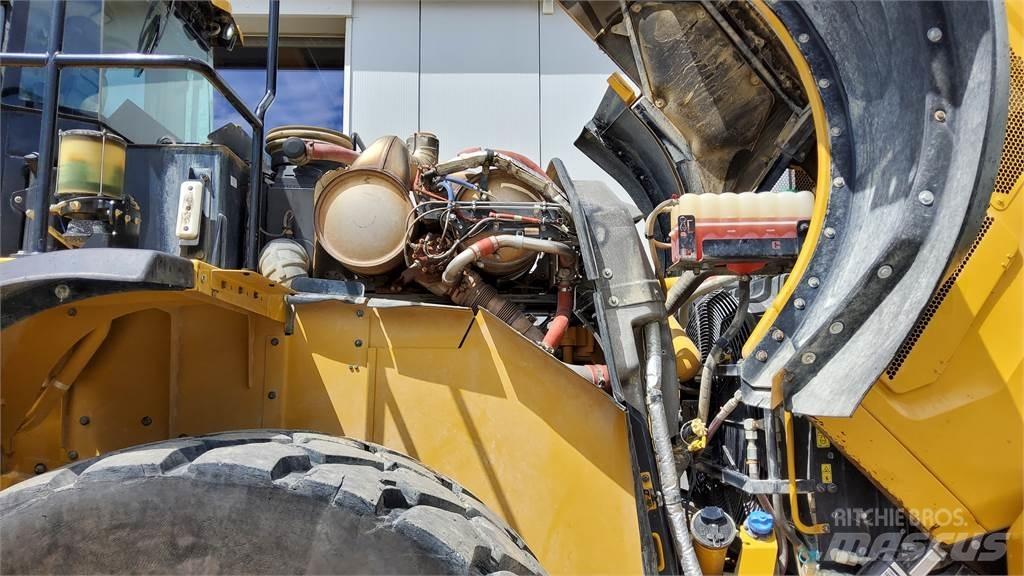 CAT 982M Wheel loaders