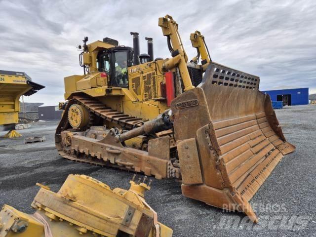CAT D11T Crawler dozers