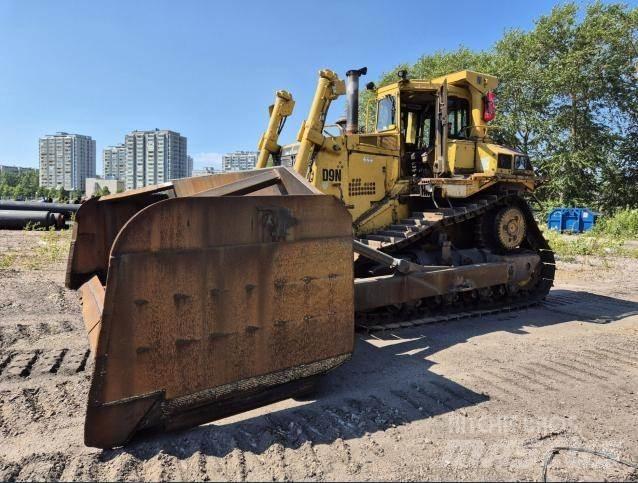 CAT D9N Crawler dozers