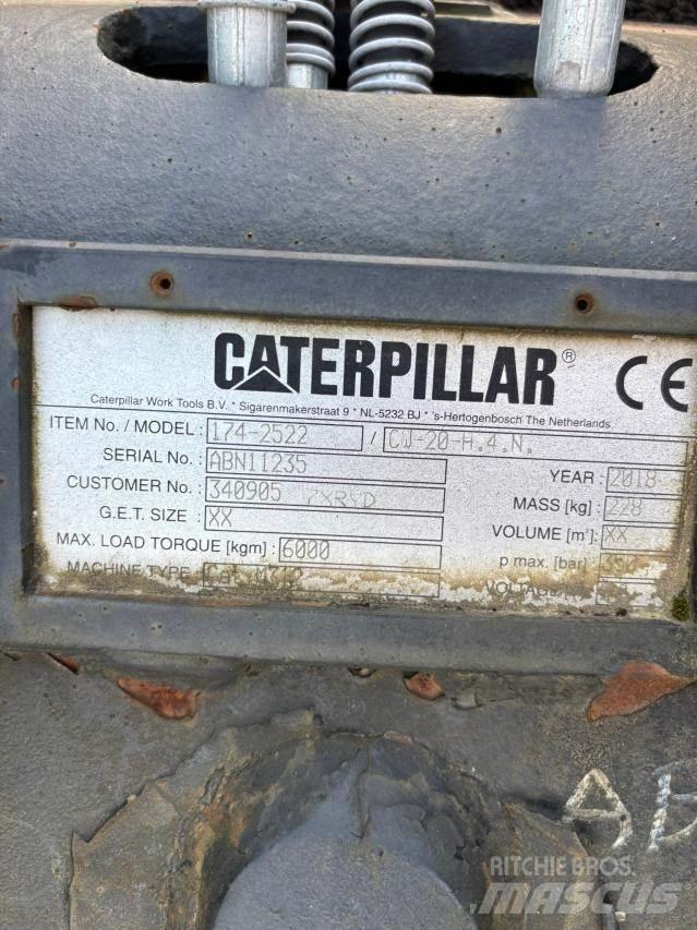 CAT Quick Coupler Backhoe