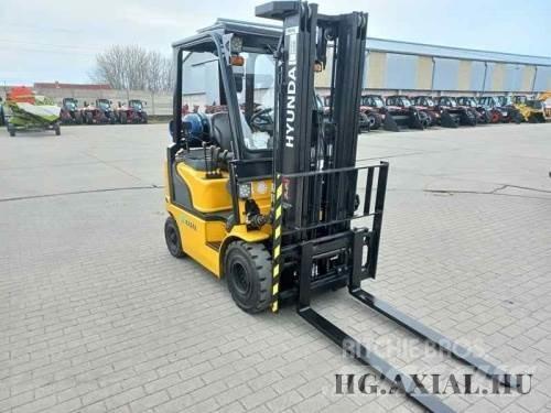 Hyundai 18L-7M Farm machinery