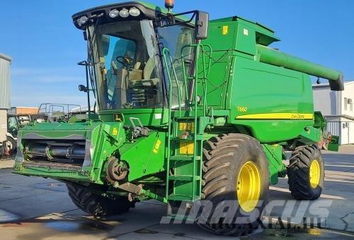 John Deere T660 Combine harvesters