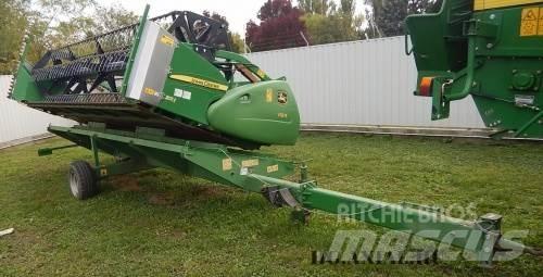 John Deere W540 Combine harvesters
