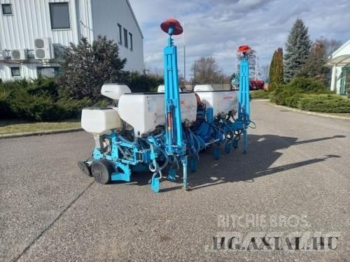 Monosem NG Plus 6 Sowing machines