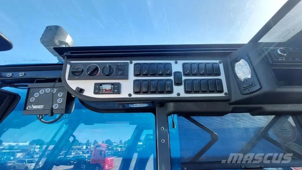 Demag AC220-5 All terrain cranes