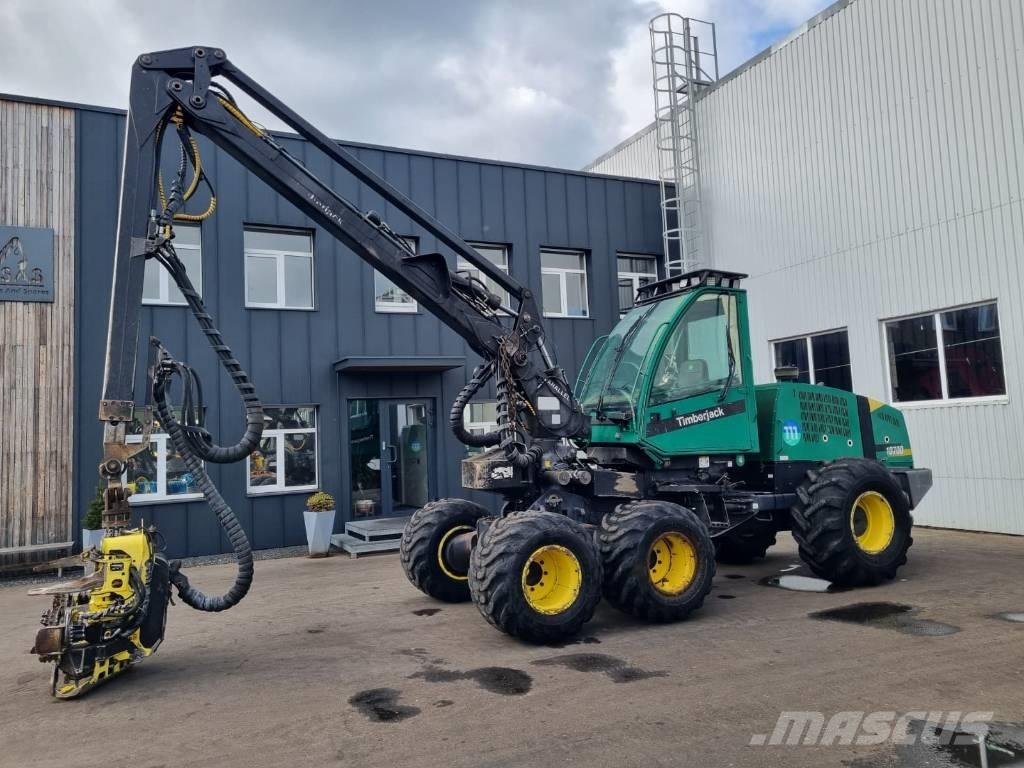 John Deere 1070 D Harvesters