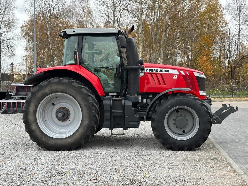 Massey Ferguson 7724 Tractors