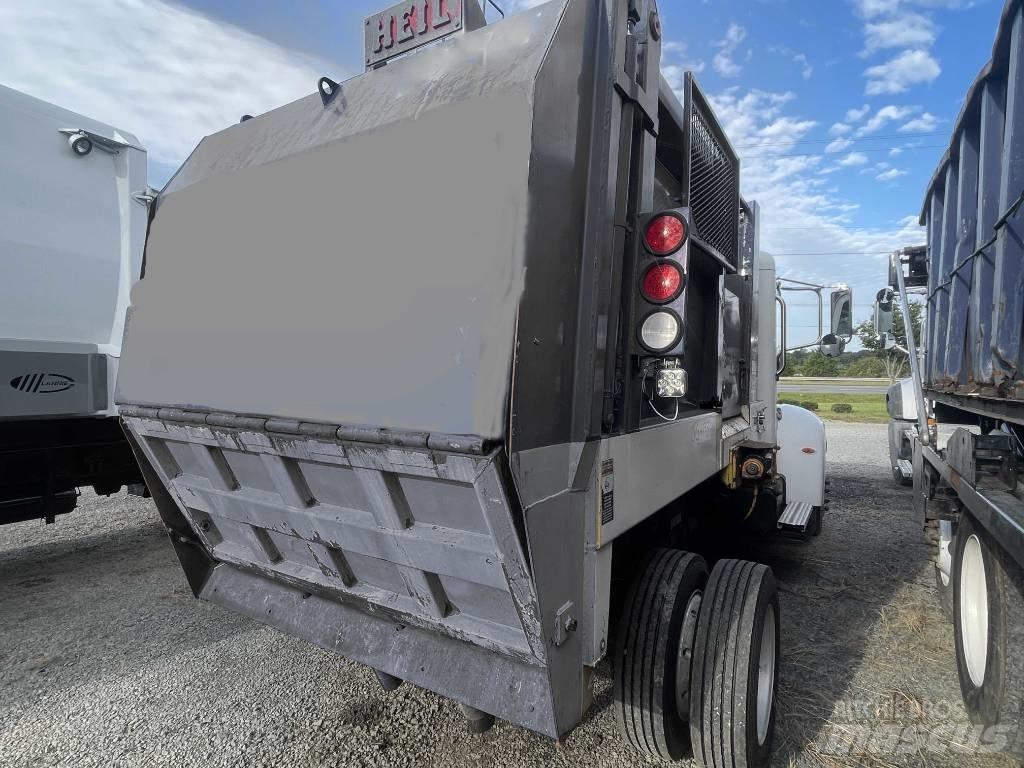 Peterbilt 330 Waste trucks