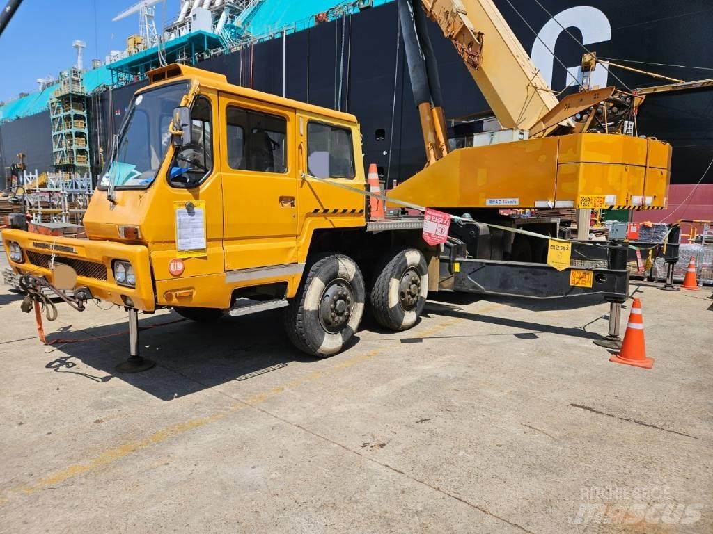 Samsung SC 50 H-2 All terrain cranes