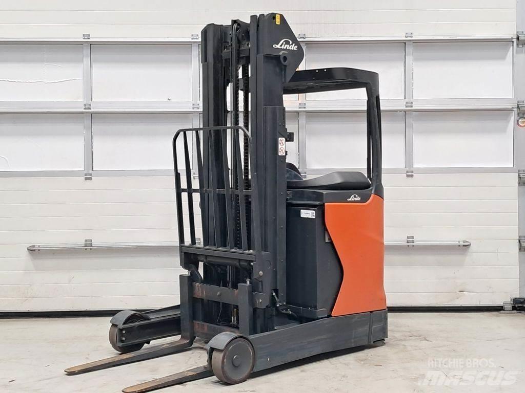 Linde R16-01 Reach truck