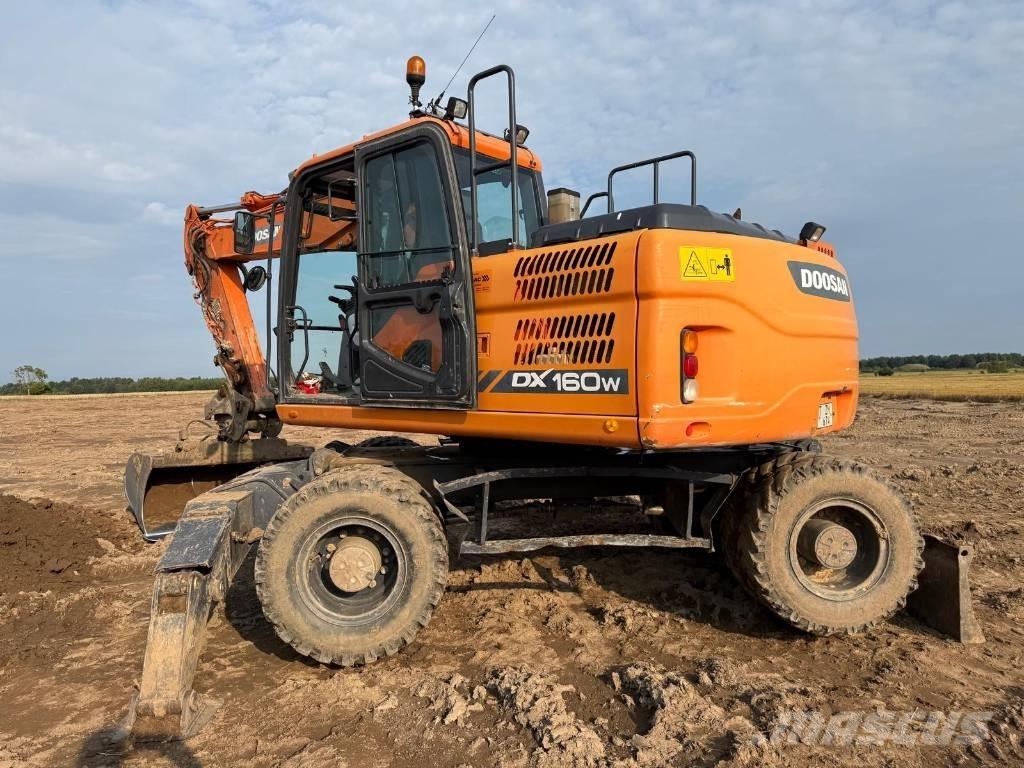 Doosan DX 160 W-3 Wheeled excavators