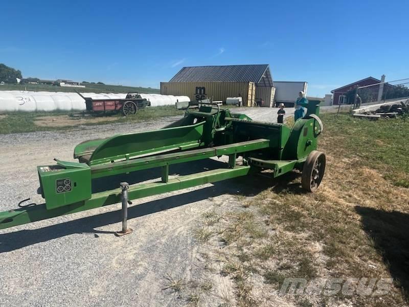 John Deere 3950 Forage harvesters