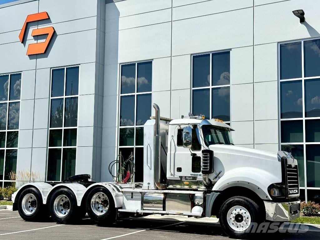 Mack Titan TD 713 Prime Movers